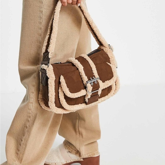 Topshop Sherpa Trim Buckle Shoulder in Brown - Picture 3 of 4